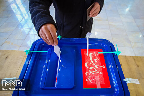 برگزاری انتخابات تا ساعت ۲۲ تمدید شد