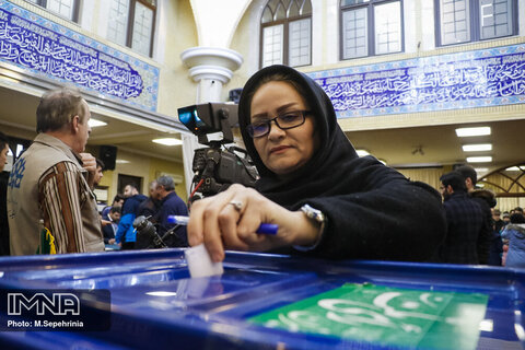 انتخابات در لنجان به دور دوم رسید