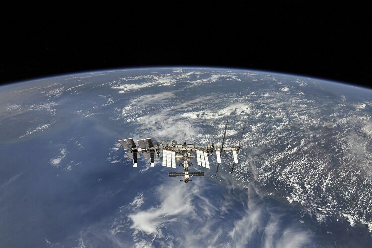 ایستگاه فضایی بین المللی آماده نصب پنل های خورشیدی شد