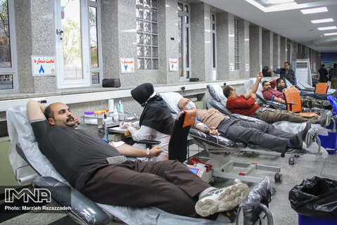 وضعیت قرمز گروه خونی O و AB منفی/افزایش ۱۱.۹درصدی اهدای خون در اصفهان