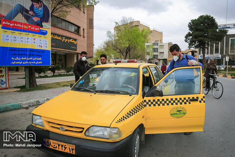 ضد عفونی تاکسی های شهری برای جلوگیری از کرونا