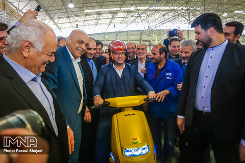 سفر وزیر صنعت،معدن و تجارت به اصفهان