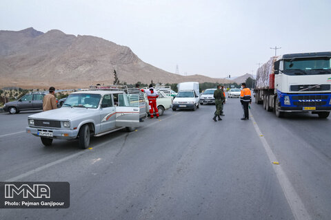 اجرای طرح فاصله گذاری اجتماعی در ورودی های اصفهان