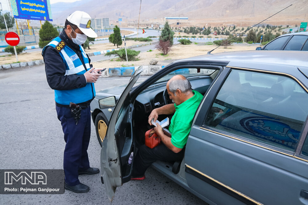 اعمال قانون بیش از ۴ هزار خودرو در ۵ روز گذشته/۳ محور در استان اصفهان مسدود است