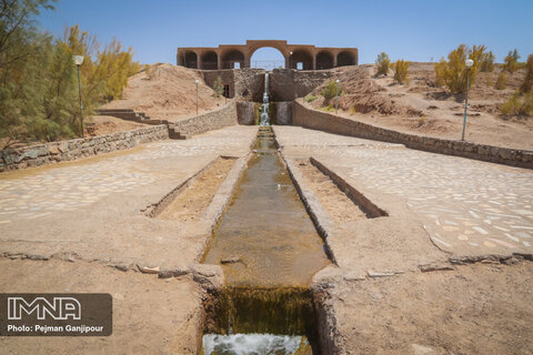 آبشار جندق؛ مکانی دلنواز در دل کویر