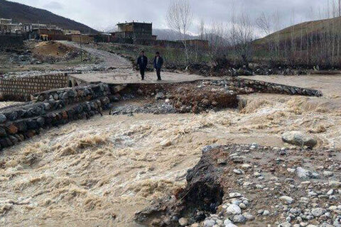 تخلیه  ۱۵۰ هزار مترمکعب آب از بند خاکی ده‌بالا کرمان