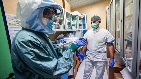 از هر ۶ پزشک و پرستار در جهان، ۱ نفر در معرض خطر ابتلا به ویروس کروناست