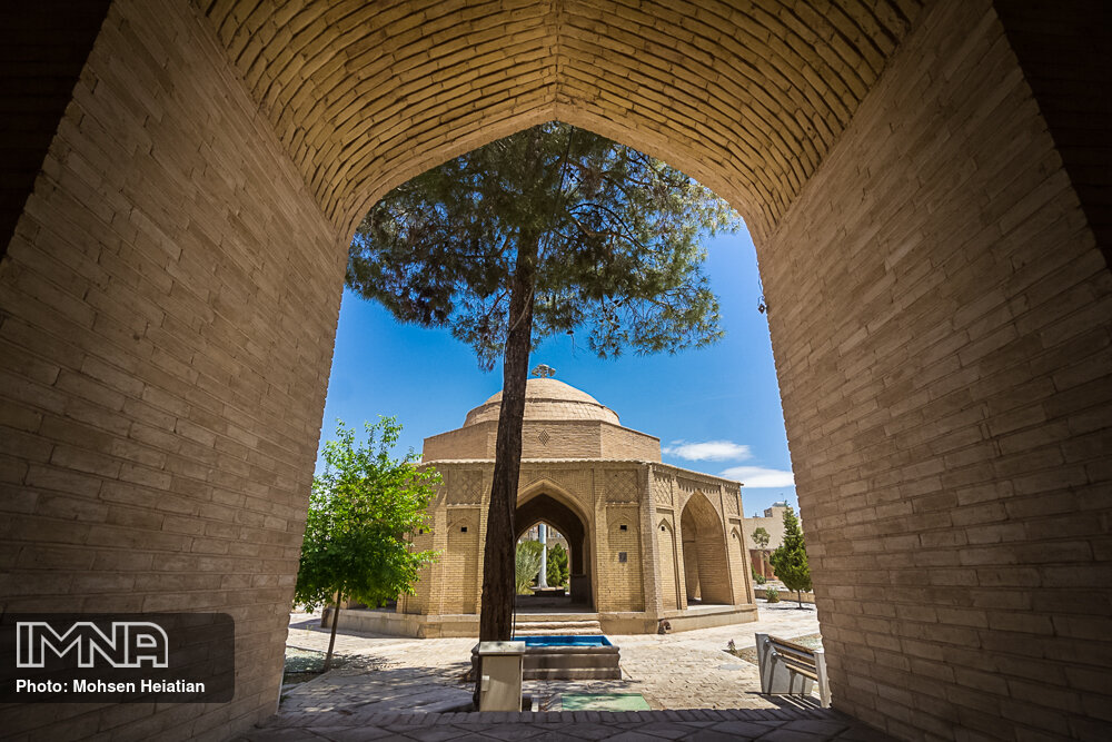 تخت فولاد یگانه قبرستان تاریخی در جهان اسلام