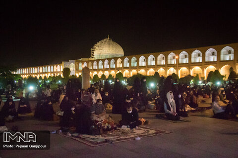 شب قدر در مسجد امام (ره)