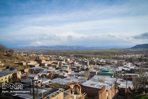 وزش باد پدیده غالب بسیاری از مناطق اصفهان