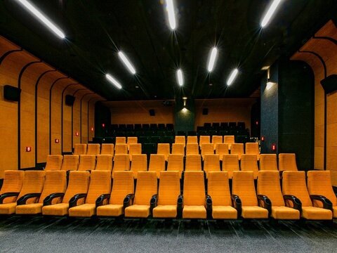 پنج سالن سینمایی جدید در تهران ساخته شد