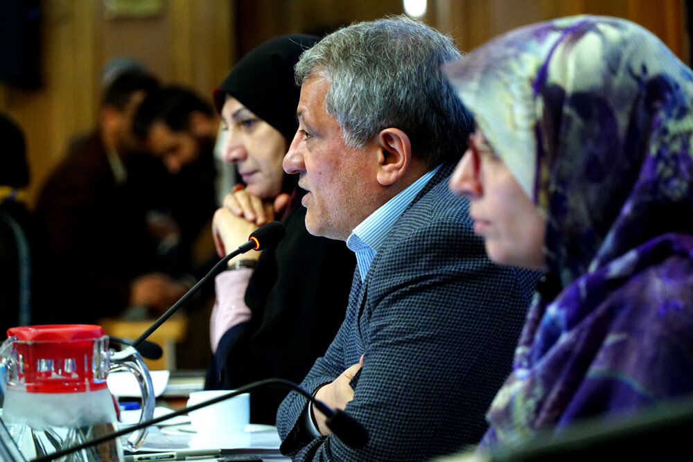 کدام اعضای شورا بیشترین تذکر را به شهردار تهران داده‌اند؟