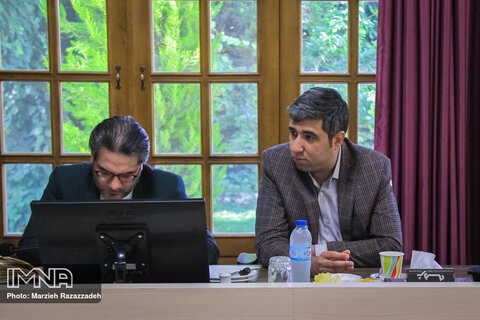 جلسه بررسی پروژه های شاخص شهرداری اصفهان