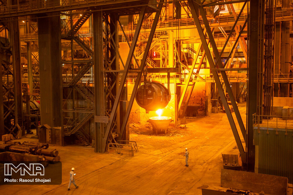 رانت ۲۴ هزار میلیارد تومانی صنعت فولاد میان افراد خاص تقسیم می‌شود