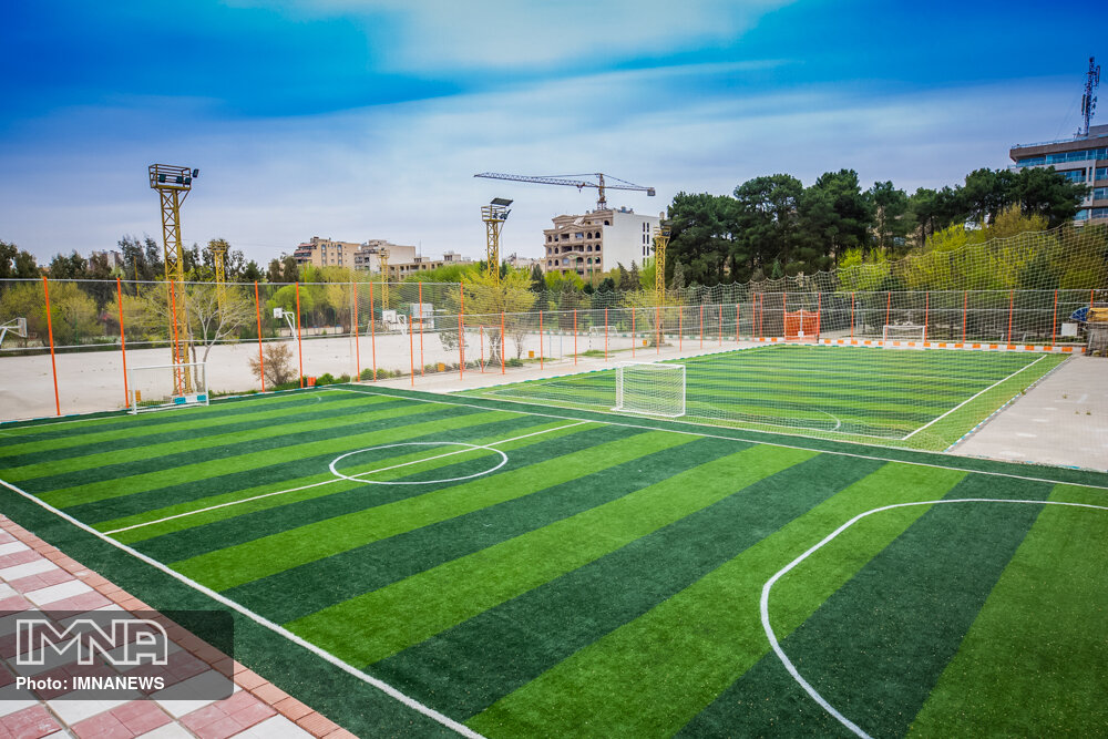 توسعه و تجهیز  ۲۰ ورزشگاه در اصفهان