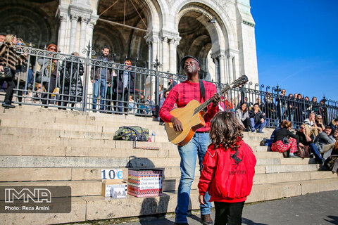 Montmartre neighborhood depicts glory of Paris
