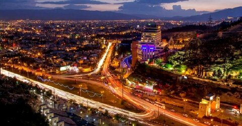 طرح خاص انسان و پل در شیراز اجرا می‌شود