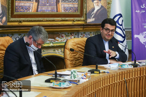 Isfahan turning threat of COVID-19 into opportunity
