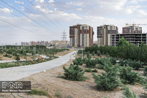 تأخیر در افتتاح بوستان عدالت سرخه 