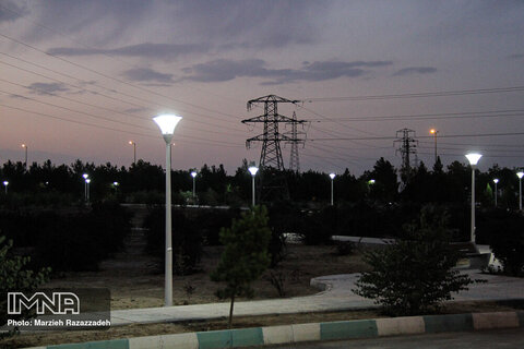 کاهش ۷۰ درصدی روشنایی پارک‌های شهر اصفهان