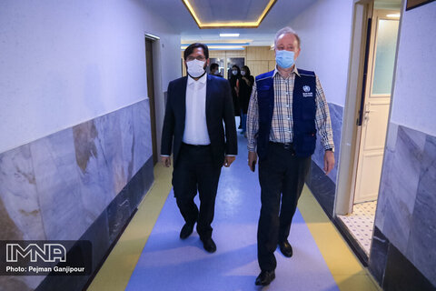 بازدید نماینده سازمان جهانی بهداشت از مراکز درمانی اصفهان