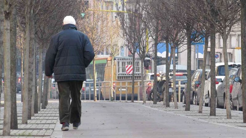 "اتوبوس نقره‌ای سالمندان" در جنوا ایتالیا به راه افتاد