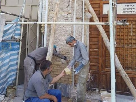  مرمت و بازسازی ۷۰ واحد مسکونی در بوئین میاندشت