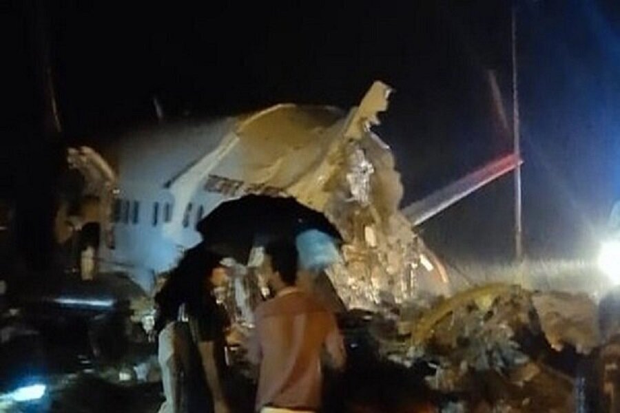 ‌یک فروند هواپیمای مسافربری هند سقوط کرد
