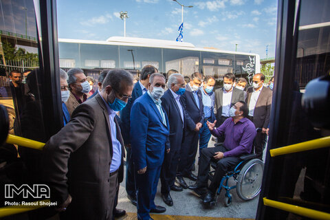 آیین ورود ۸۰ دستگاه اتوبوس جدید به ناوگان حمل و نقل عمومی اصفهان