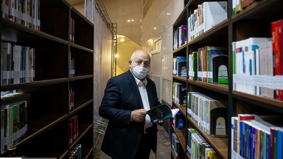 Tehran homes first public metro library in world - IMNA