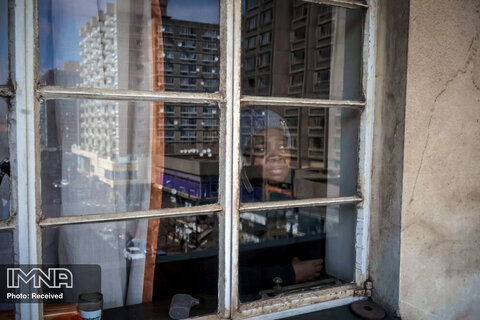قرنطینه خانگی به دلیل ابتلا به ویروس کرونا در ژوهانسبورگ، آفریقای جنوبی