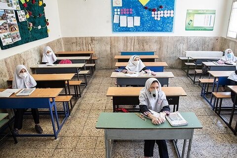 حضور ۱۰ درصدی دانش‌آموزان در مدارس اصفهان/افزایش نظارت‌ها برای اعمال پروتکل‌های بهداشتی