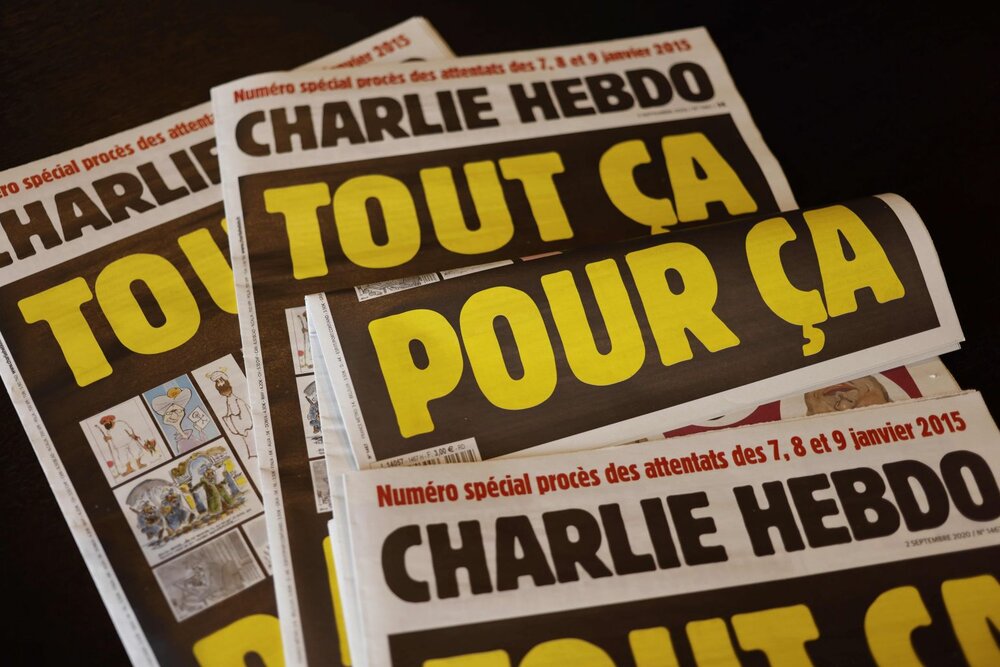 فرانسه حمله روز جمعه در نزدیکی دفتر شارلی ابدو را تروریستی اعلام کرد
