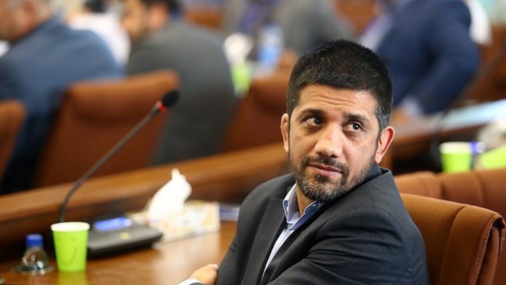 آشتی دبیر و پولادگر در مجمع انتخاباتی کشتی + فیلم