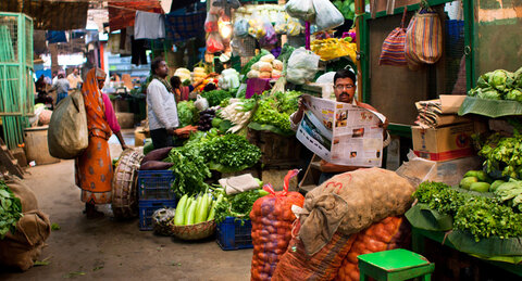 علت افزایش ناگهانی فروشندگان سبزیجات در بمبئی چیست؟ 