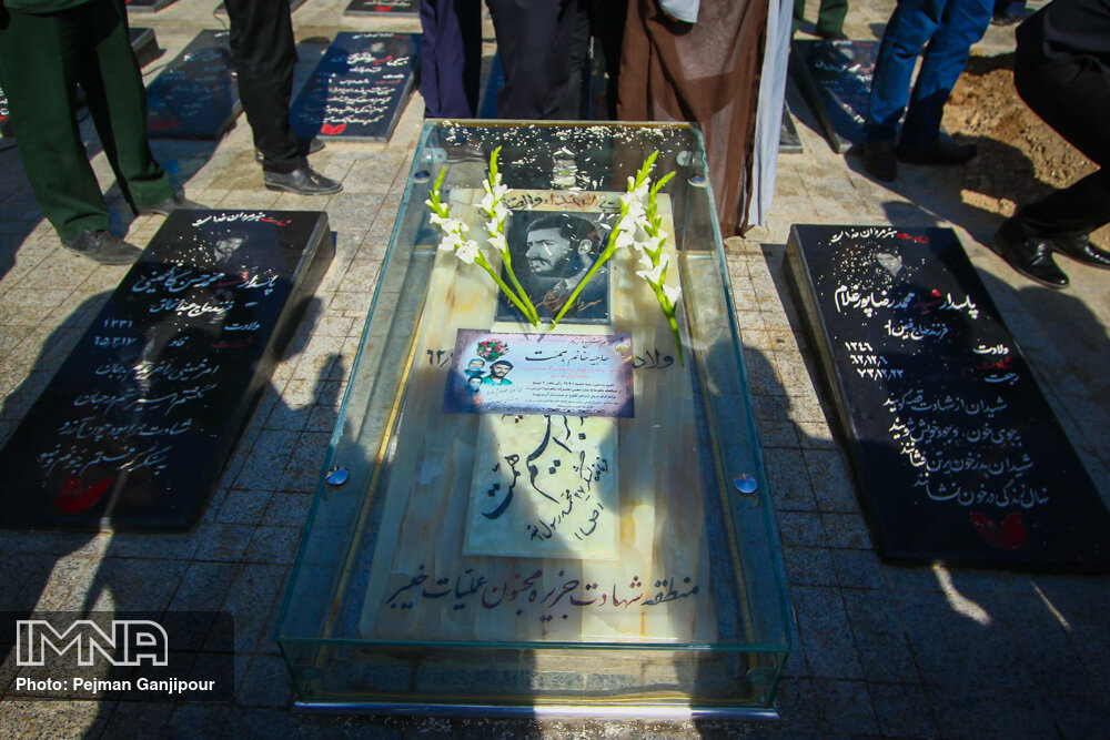 تشییع و خاکسپاری مادر شهید همت - شهرضا
