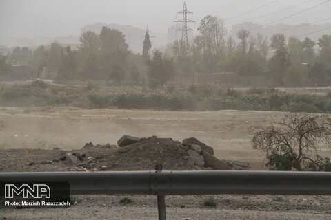 گرد و غبار در اصفهان