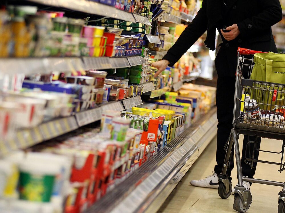 رقابت افزایش قیمت مواد غذایی با آمار صعودی مبتلایان به کرونا در هفته‌ای که گذشت!