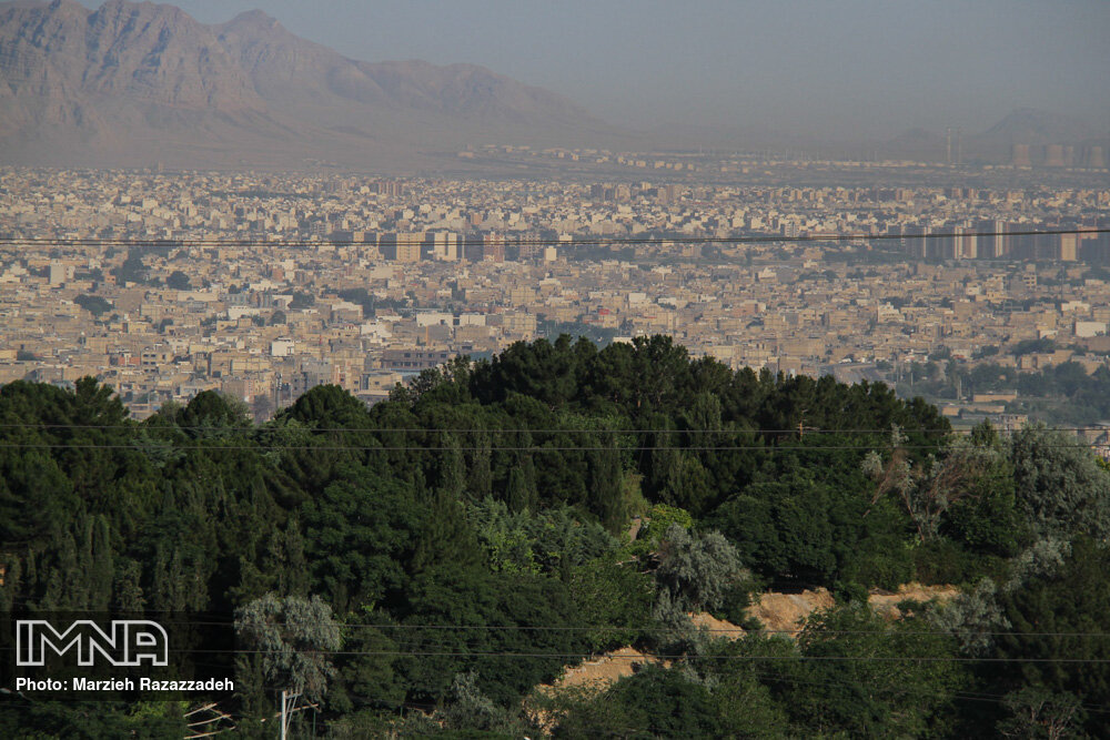 هوای اصفهان همچنان ناسالم است