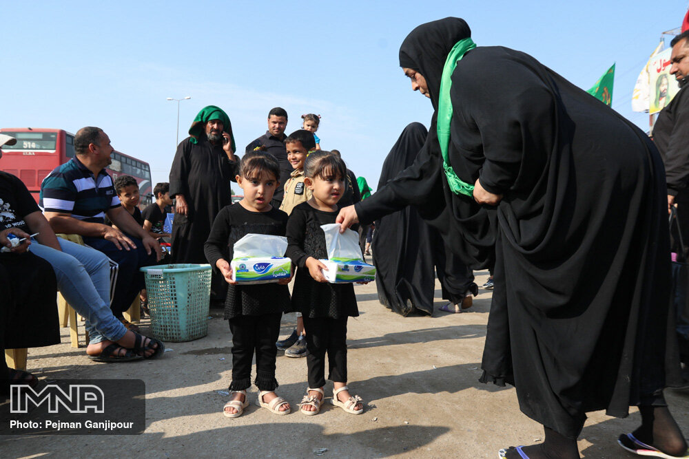 اعزام نزدیک به ۱۰۰ کاروان از خانواده‌های شهدا به عراق