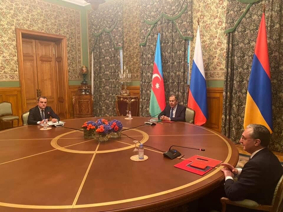 نشست وزیران خارجه روسیه ارمنستان و آذربایجان در مسکو برگزار شد