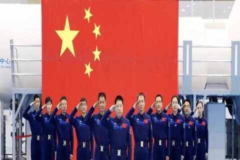 ۱۸ فضانورد چینی به مدار زمین می‌روند