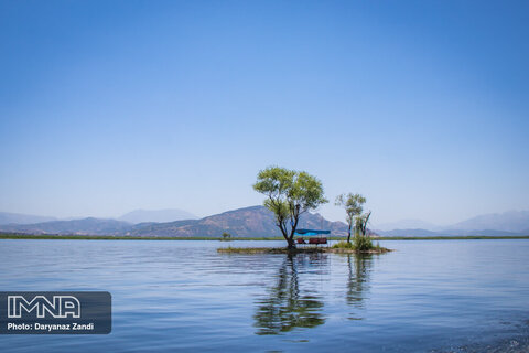 دریاچه زریوار در مریوان