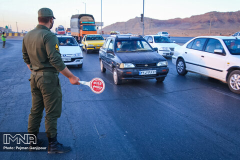 آماده‌باش پلیس راه اصفهان برای تعطیلات آخر ماه صفر/تاکید بر پرهیز از مسافرت‌های غیرضروری