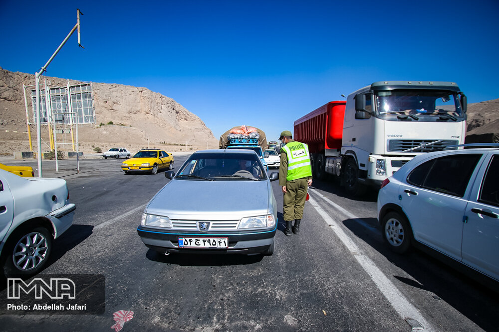 آخرین وضعیت راه‌های کشور / ترافیک سنگین در آزادراه قزوین-کرج-تهران