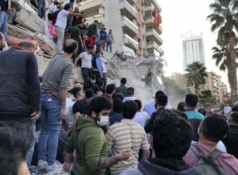 Destructive earthquake in Turkey, Greece