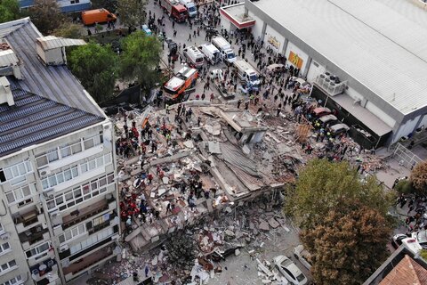 Destructive earthquake in Turkey, Greece