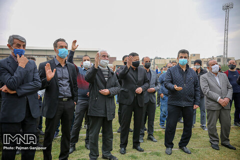 مراسم تشییع پیکر محمود یاوری در اصفهان