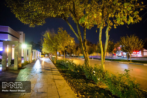 Isfahan's bustling streets turned into ghost zones
