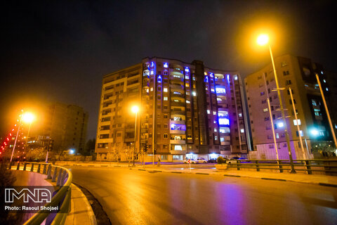 Isfahan's bustling streets turned into ghost zones
